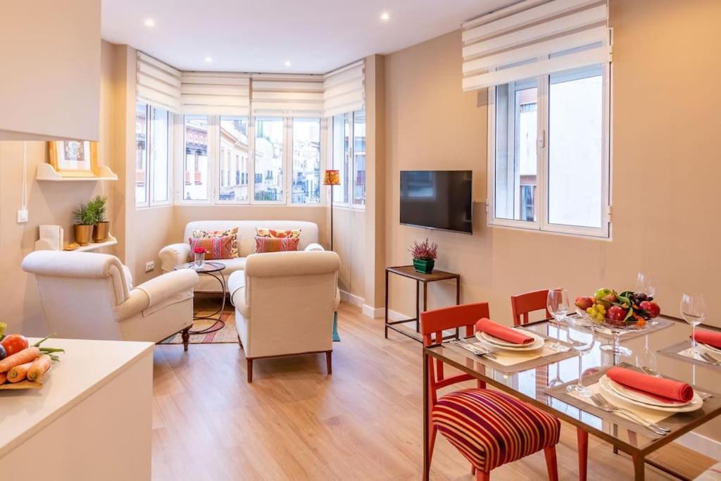 Plaza Nueva Deluxe Suite By Valcambre Sevilla Buitenkant foto