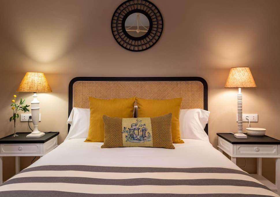 Plaza Nueva Deluxe Suite By Valcambre Sevilla Buitenkant foto